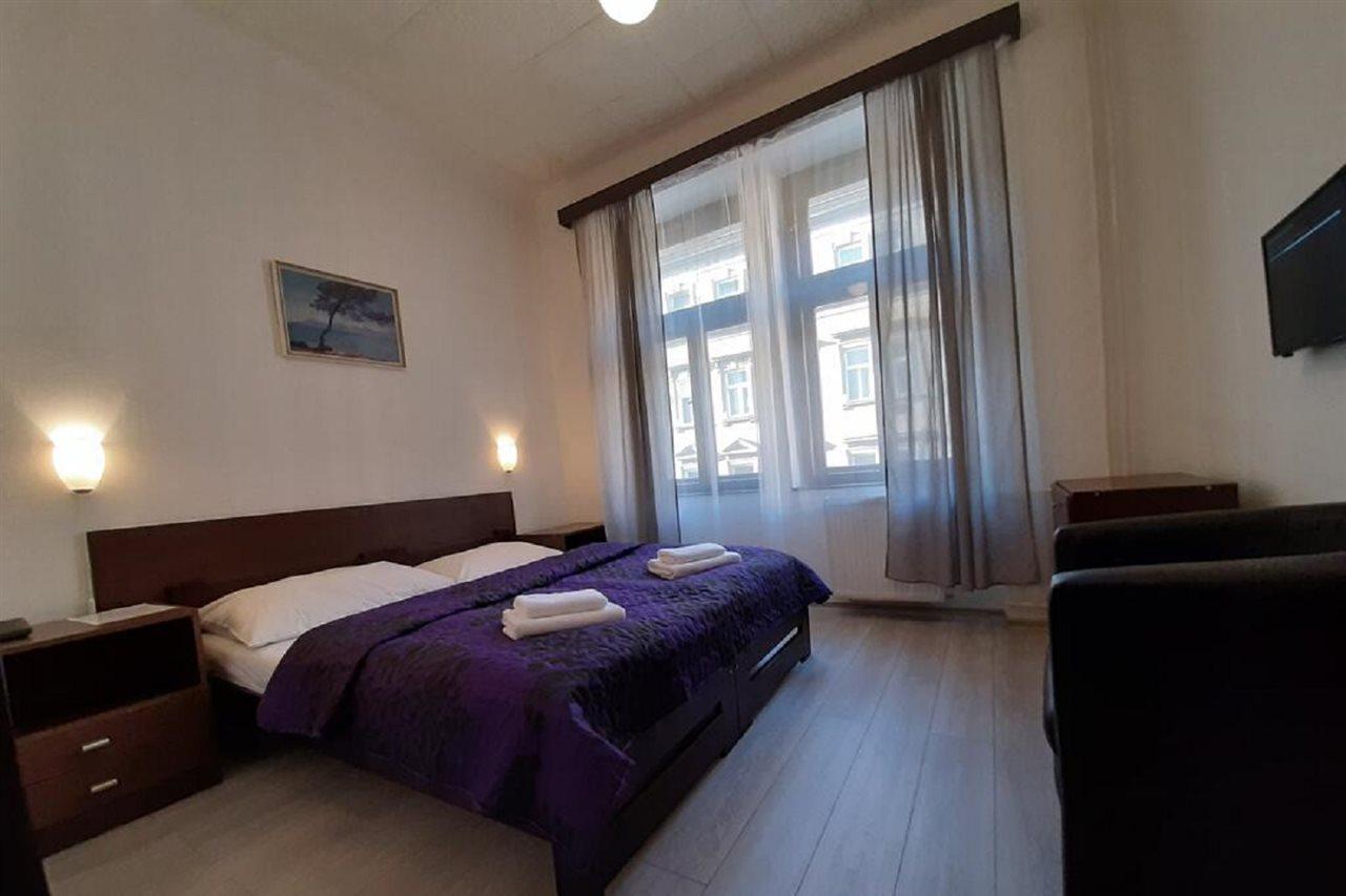 Hotel Olga Prag Exteriör bild