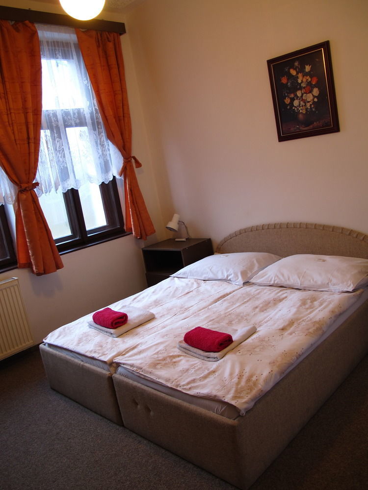 Hotel Olga Prag Exteriör bild