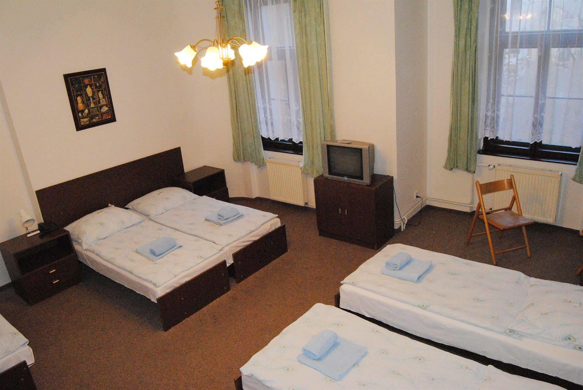 Hotel Olga Prag Exteriör bild