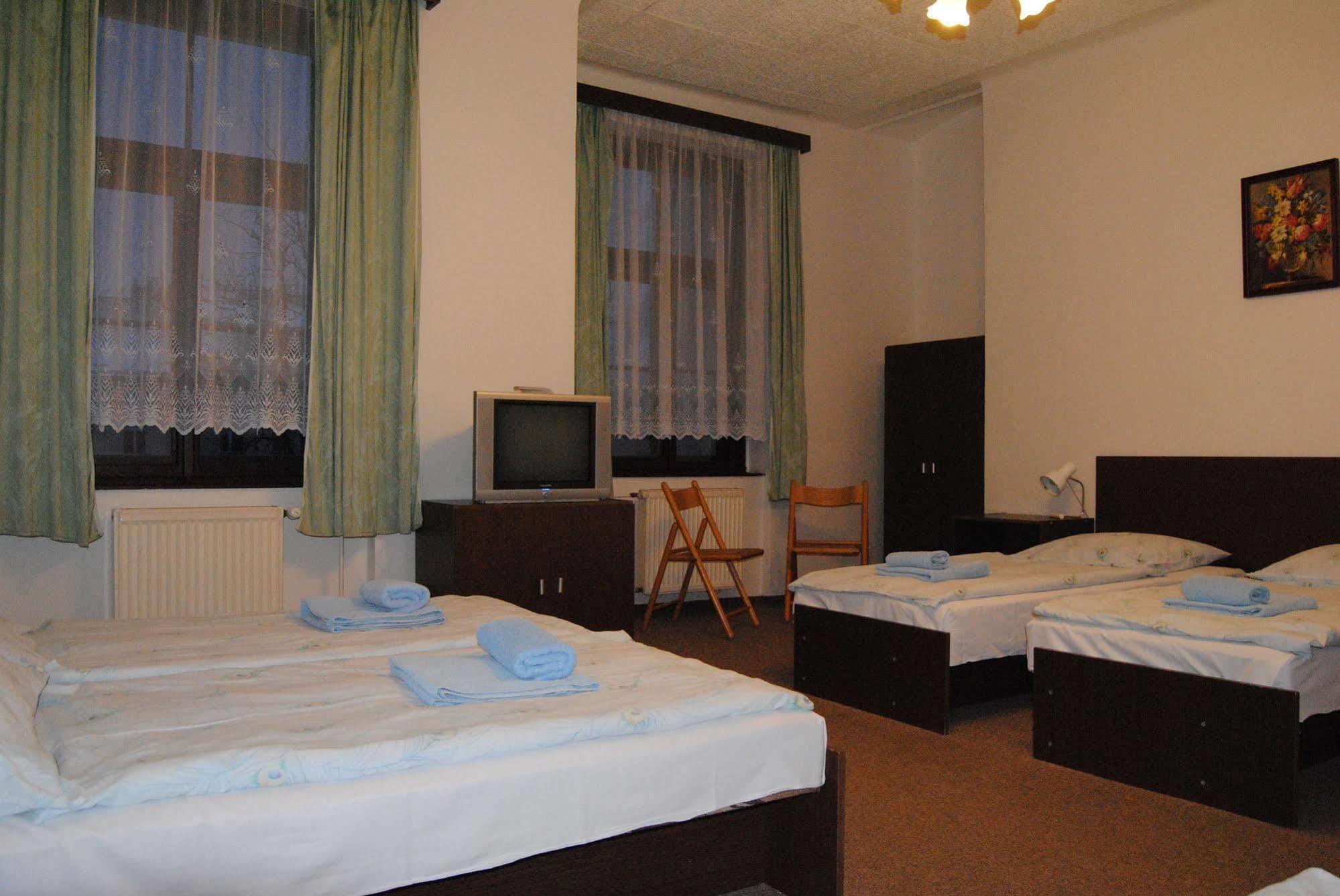 Hotel Olga Prag Exteriör bild
